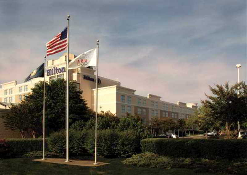 Hotel Doubletree By Hilton Norfolk Airport Exterior foto